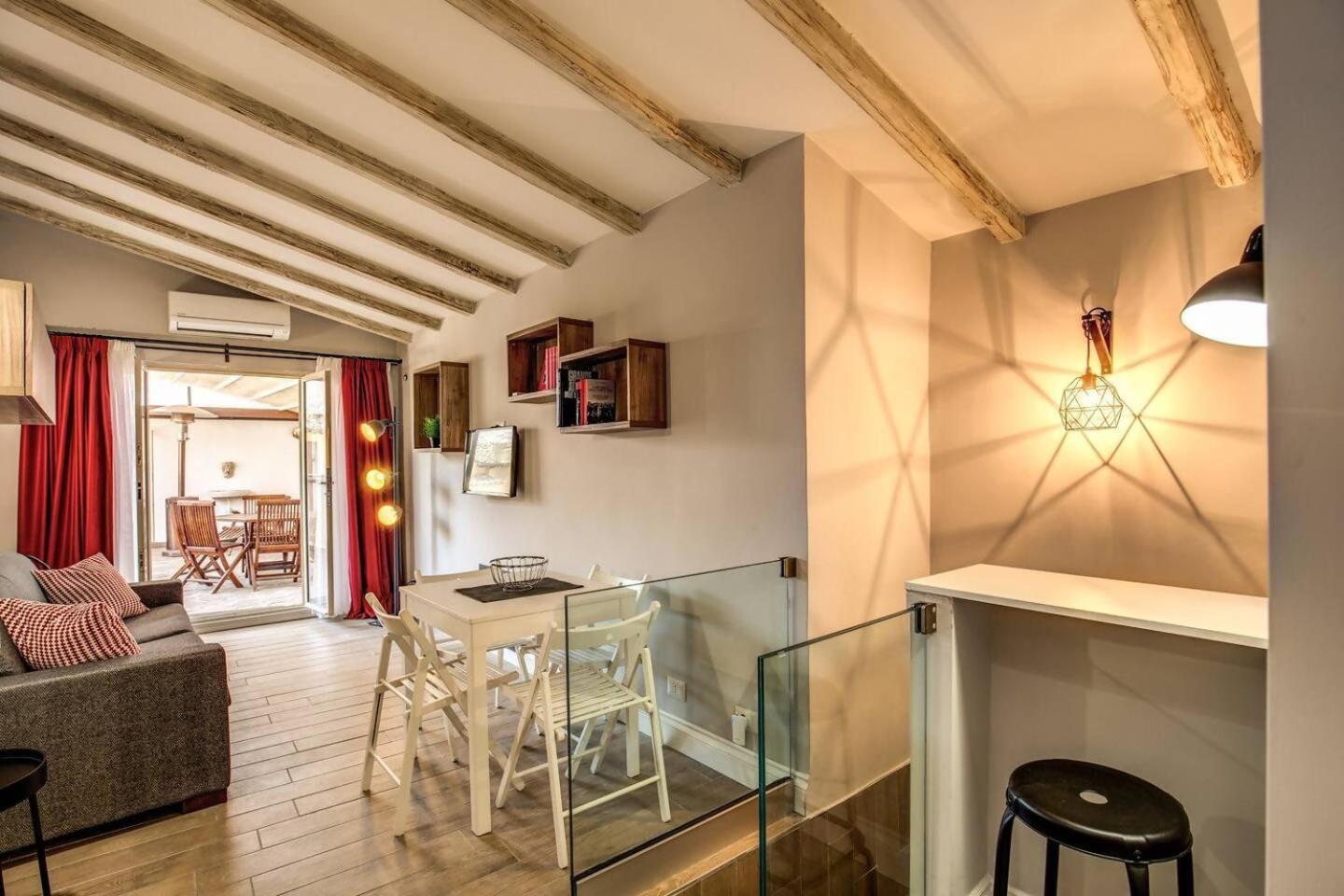 Apartmán Attic With Terrace By Trevi Fountain Řím Exteriér fotografie